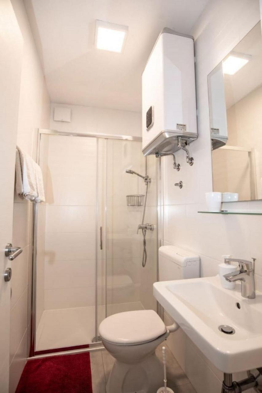 Apartments Andelko - Air Condition Baška Voda エクステリア 写真