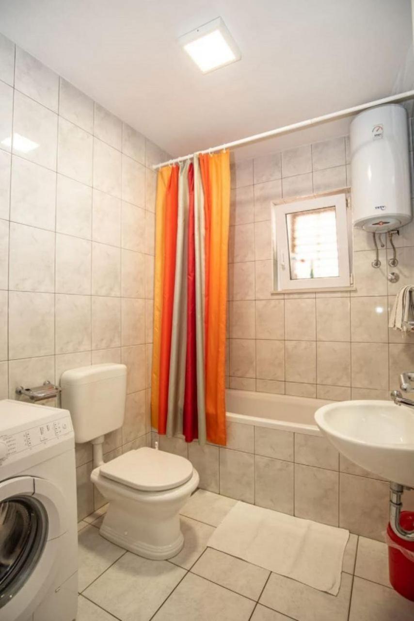 Apartments Andelko - Air Condition Baška Voda エクステリア 写真